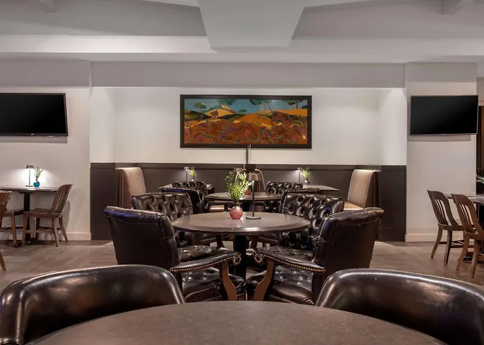 Ramada Plaza By Wyndham Calgary Downtown