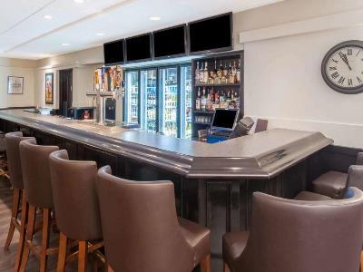 Hotel Ramada Plaza By Wyndham Downtown 3*