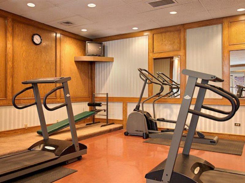 Hotel Ramada Plaza By Wyndham Downtown 3*