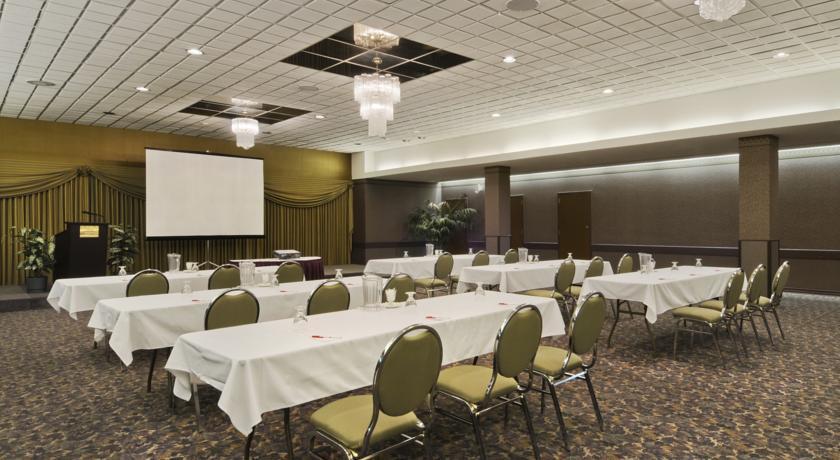 Ramada Plaza By Wyndham Downtown 3*