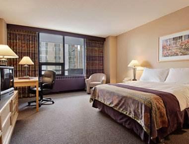 Ramada Plaza By Wyndham Downtown
