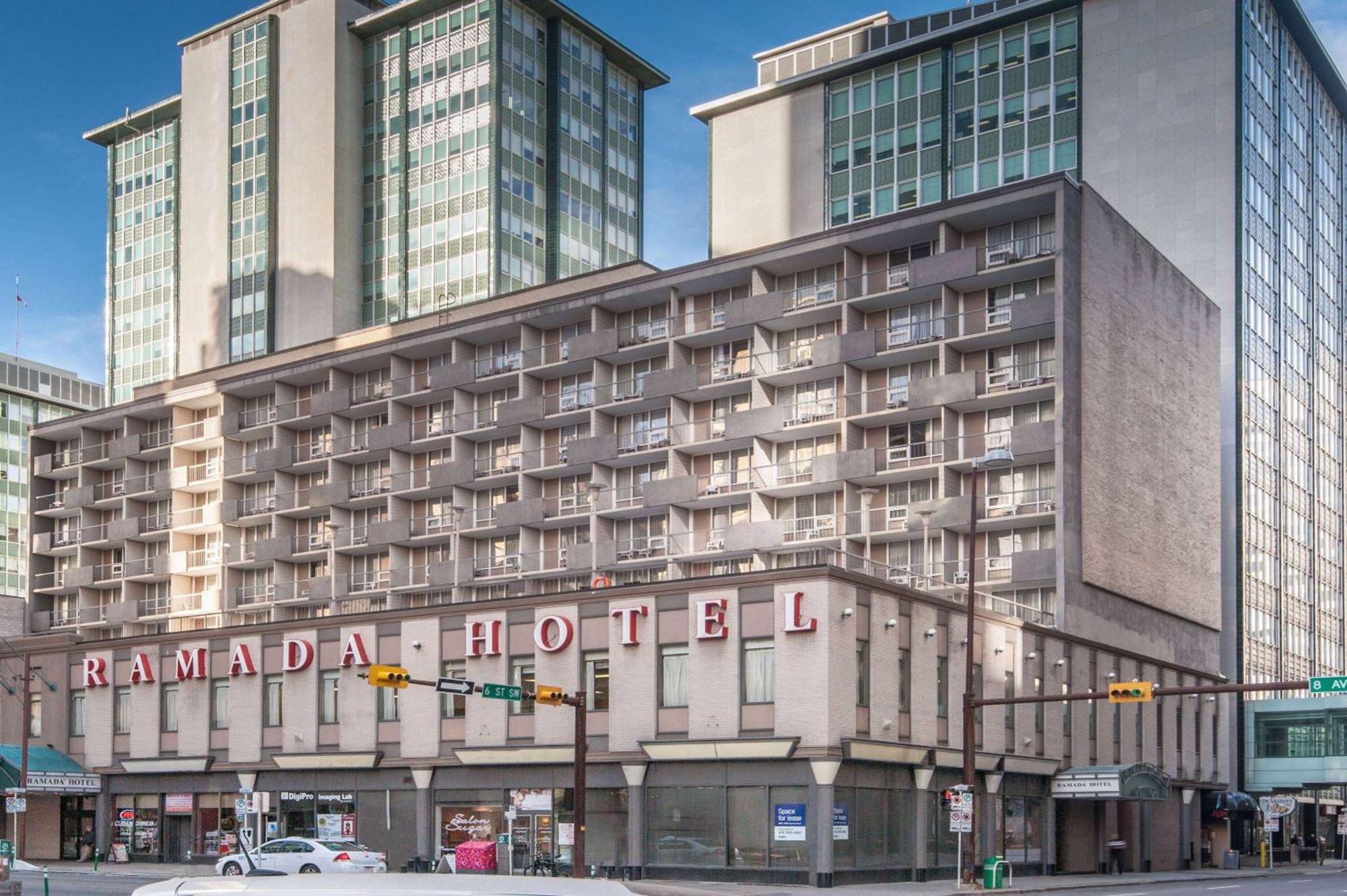 Hotel Ramada Plaza By Wyndham Downtown 3*